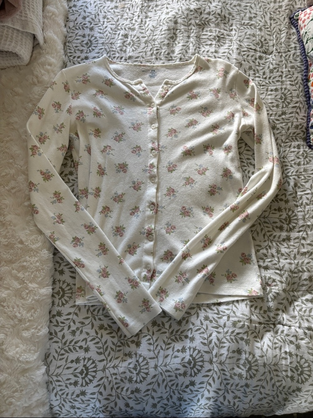 Brandy Melville Floral Eyelet Zelly Button Up
